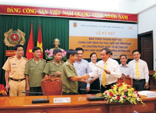 Đồng Nai: Thu, nộp tiền phạt vi phạm giao thông và chuyển giấy tờ tạm giữ đến địa chỉ khách hàng qua Bưu điện