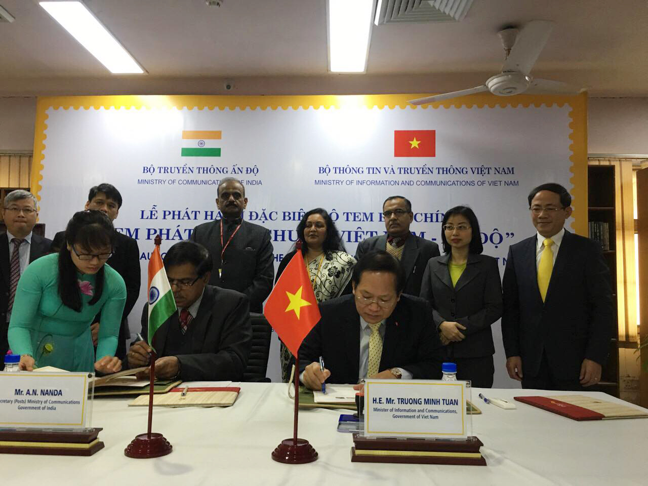 Phát hành đặc biệt bộ tem “Tem phát hành chung Việt Nam - Ấn Độ”