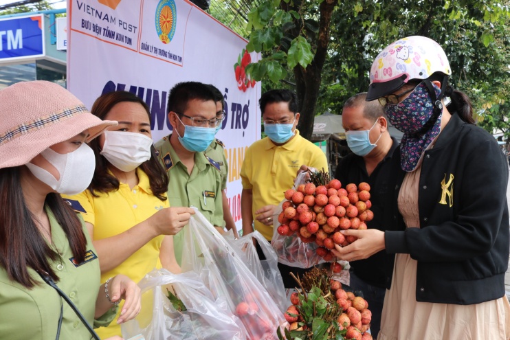 Kon Tum: Chung tay hỗ trợ nông dân Bắc Giang tiêu thụ vải thiều