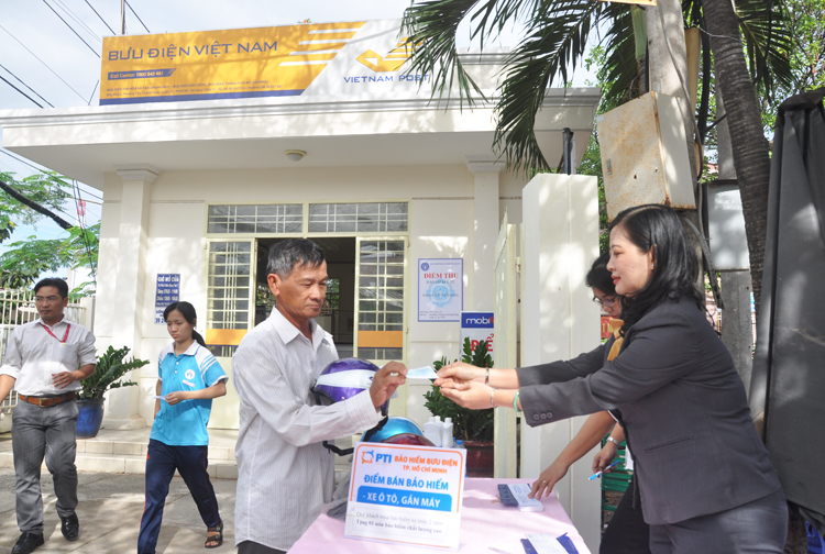 Thêm 12 điểm Bưu điện – Văn hóa xã kinh doanh đa dịch vụ tại TP. Hồ Chí Minh