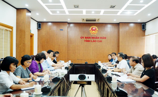 Lào Cai triển khai dịch vụ thu tiền phạt và chuyển phát giấy tờ tạm giữ trong lĩnh vực giao thông