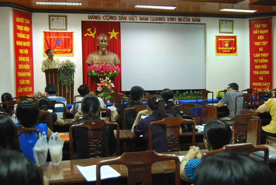 Đảng ủy Bưu điện TP Cần Thơ tổ chức quán triệt Nghị quyết lần thứ 9 Ban chấp hành Trung ương khóa XI
