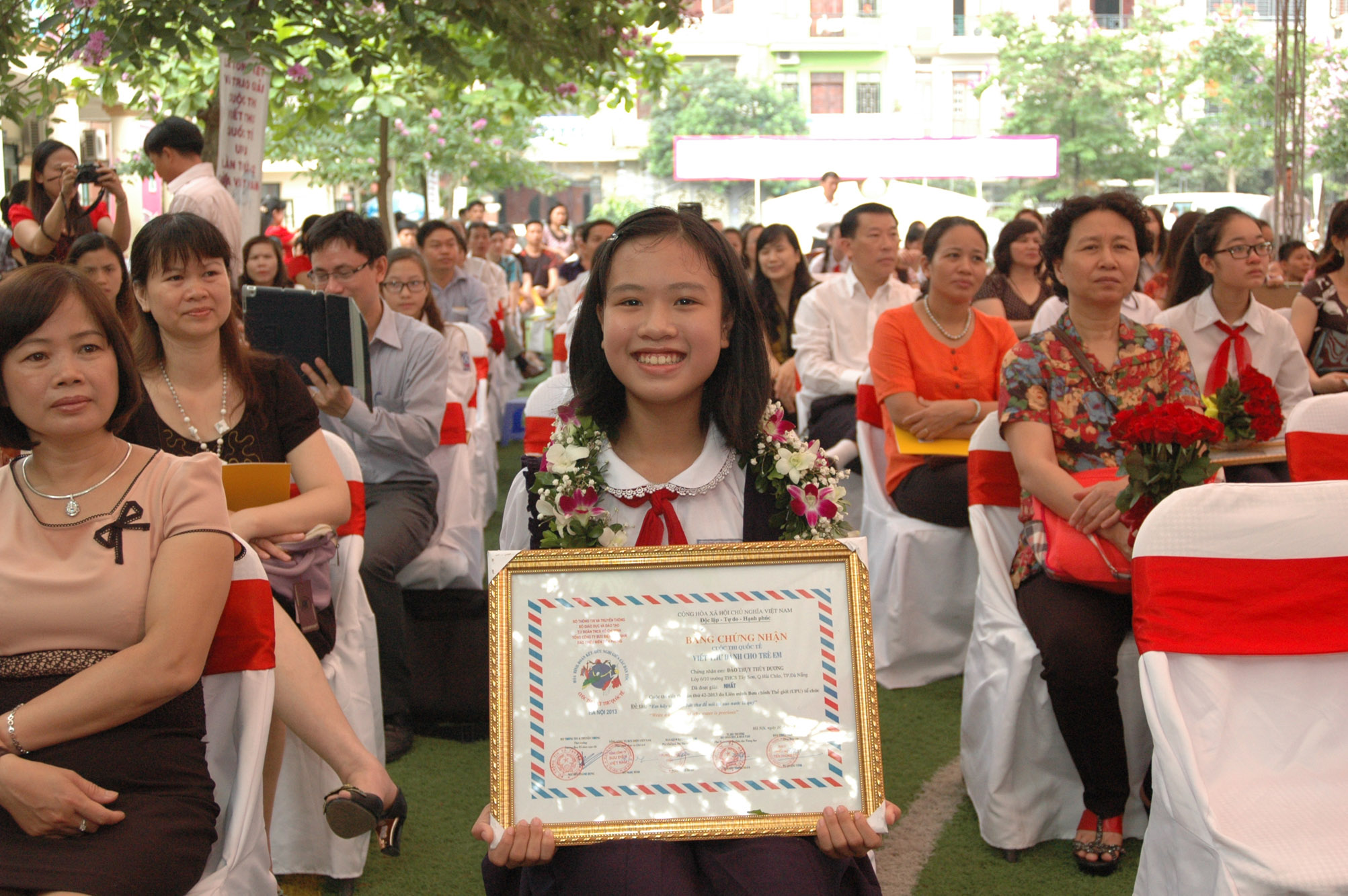 Bức thư hóa thân thành "Thủy Tinh" đạt giải khuyến khích quốc tế lần thứ 42