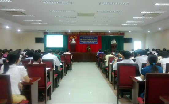 Tập huấn công tác quản lý người hưởng, chi trả lương hưu, trợ cấp BHXH tại Tiền Giang