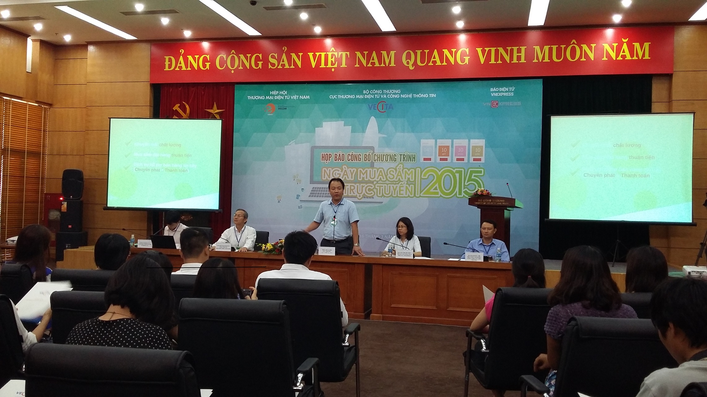 Bưu điện Việt Nam tiếp tục đồng hành cùng Ngày mua sắm trực tuyến 2015