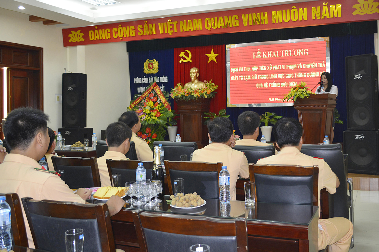 Hải Phòng triển khai dịch vụ thu nộp hộ tiền xử phạt vi phạm giao thông qua Bưu điện