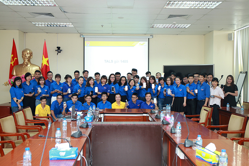 Đoàn thanh niên Cơ quan Tổng công ty tổ chức nhắn tin tri ân các anh hùng liệt sỹ