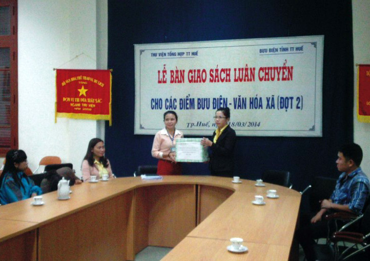 Thừa Thiên - Huế: thực hiện luân chuyển sách báo cho các điểm Bưu điện – Văn hoá xã  