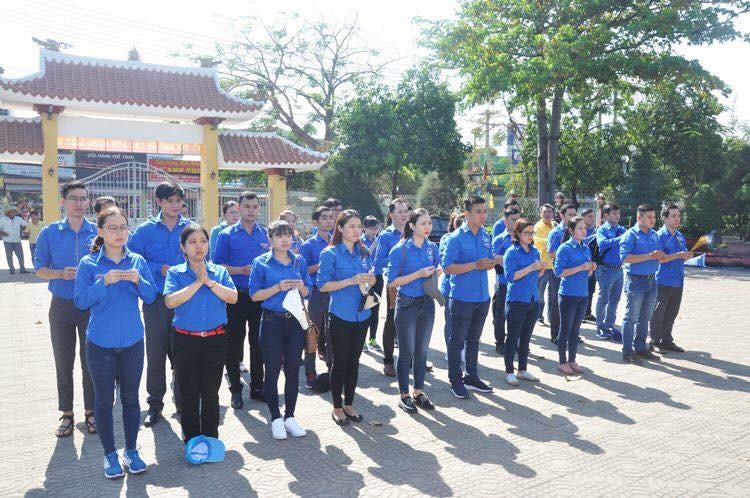 Tuổi trẻ Bưu điện Việt Nam xung kích hoàn thành việc thu thập thông tin hình ảnh liệt sĩ, mộ liệt sĩ và nghĩa trang liệt sĩ 