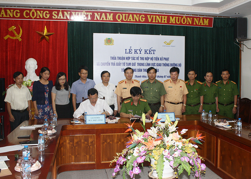 Thanh Hóa triển khai thu, nộp hộ tiền xử phạt và chuyển trả giấy tờ tạm giữ trong lĩnh vực giao thông đường bộ