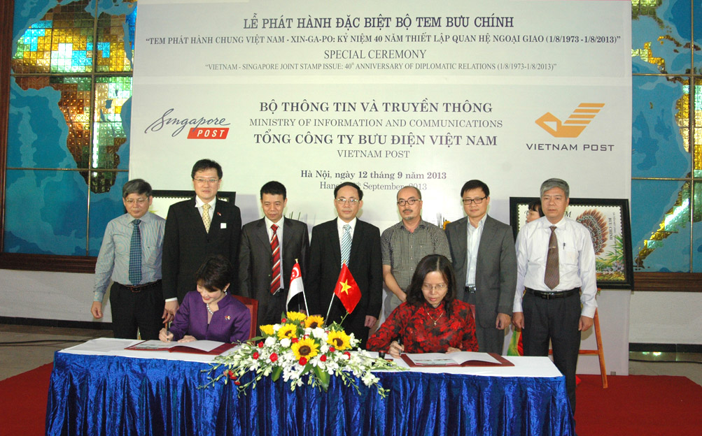 Lễ phát hành đặc biệt bộ tem "Tem phát hành chung Việt Nam - Singapore: Kỷ niệm 40 năm thiết lập quan hệ ngoại giao”