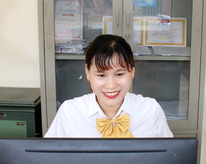 Chuyện chưa kể về những đêm trắng của nữ nhân viên bưu điện vùng cao