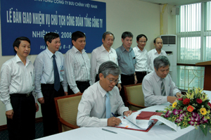 Bàn giao nhiệm vụ Chủ tịch Công đoàn Tổng Công ty