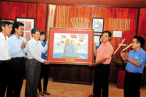 Tổng hợp báo chí ngành Bưu chính ngày 13/8/2012