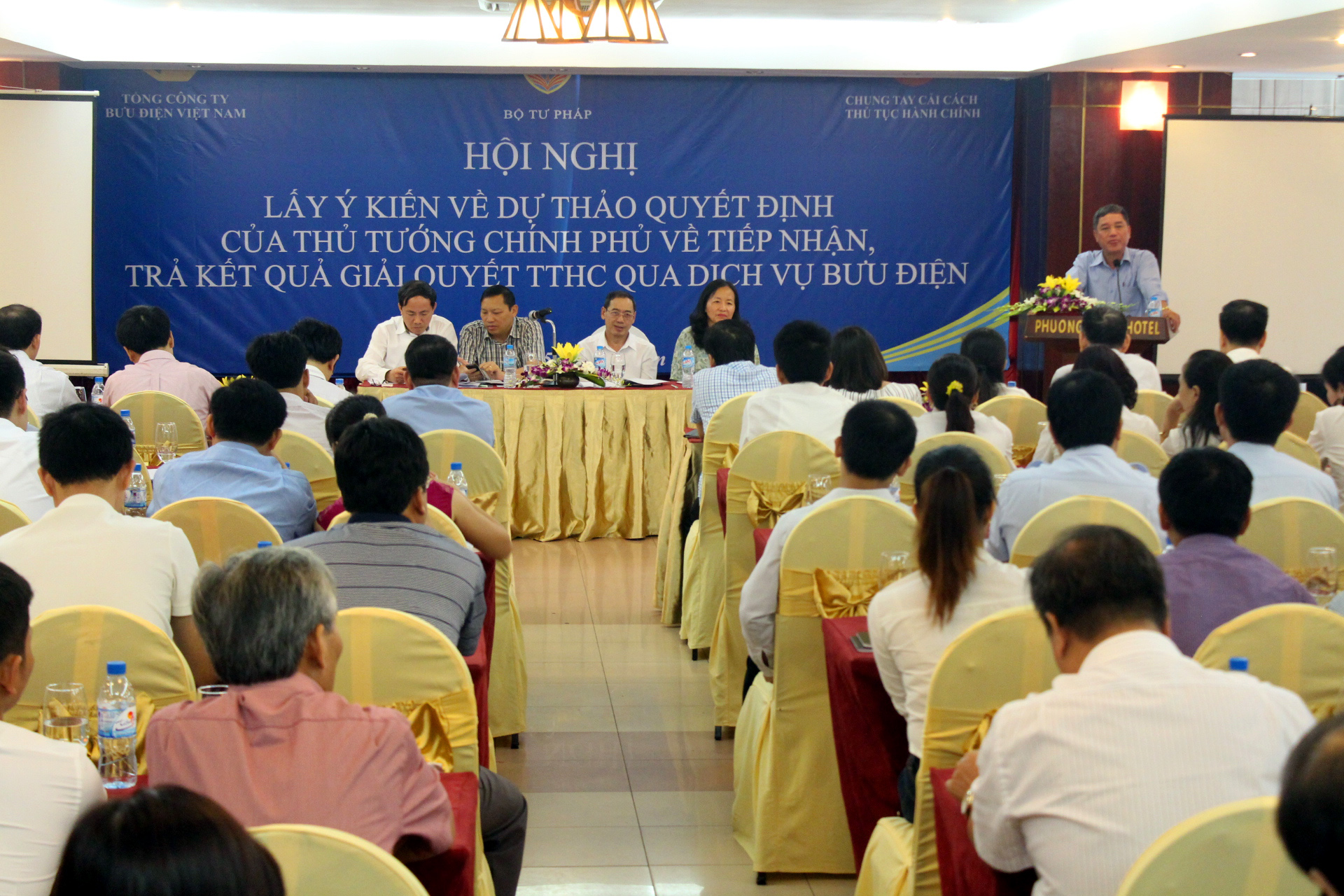 Nhiều lợi ích trong việc giải quyết thủ tục hành chính qua Bưu điện
