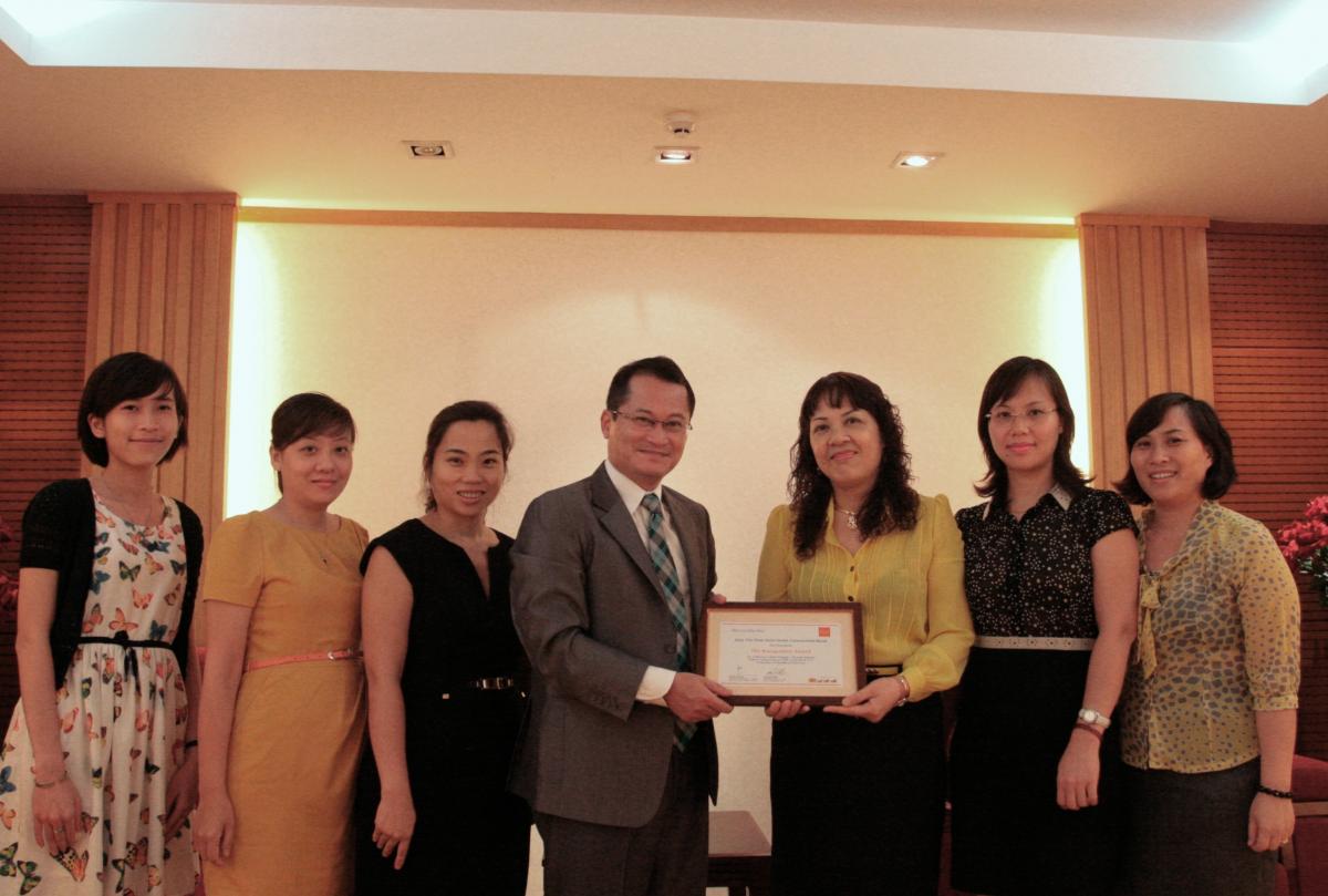Tổng hợp báo chí ngành Bưu chính ngày 12/9/2012
