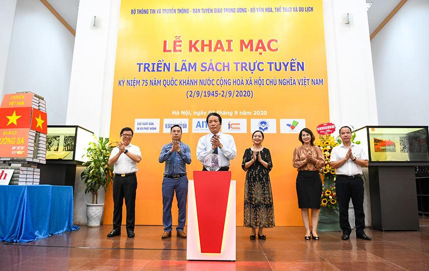 Vietam Post là đơn vị vận chuyển duy nhất tại Triển lãm sách kỷ niệm 75 năm Ngày Quốc Khánh 2-9 