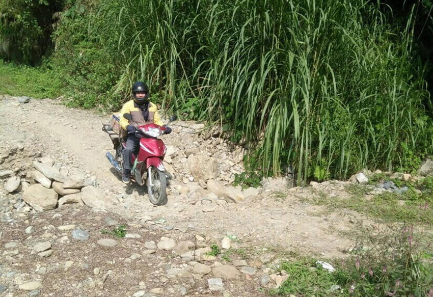 Anh Nông Văn Thiêm và hành trình 138km mỗi ngày đến với các xã vùng cao
