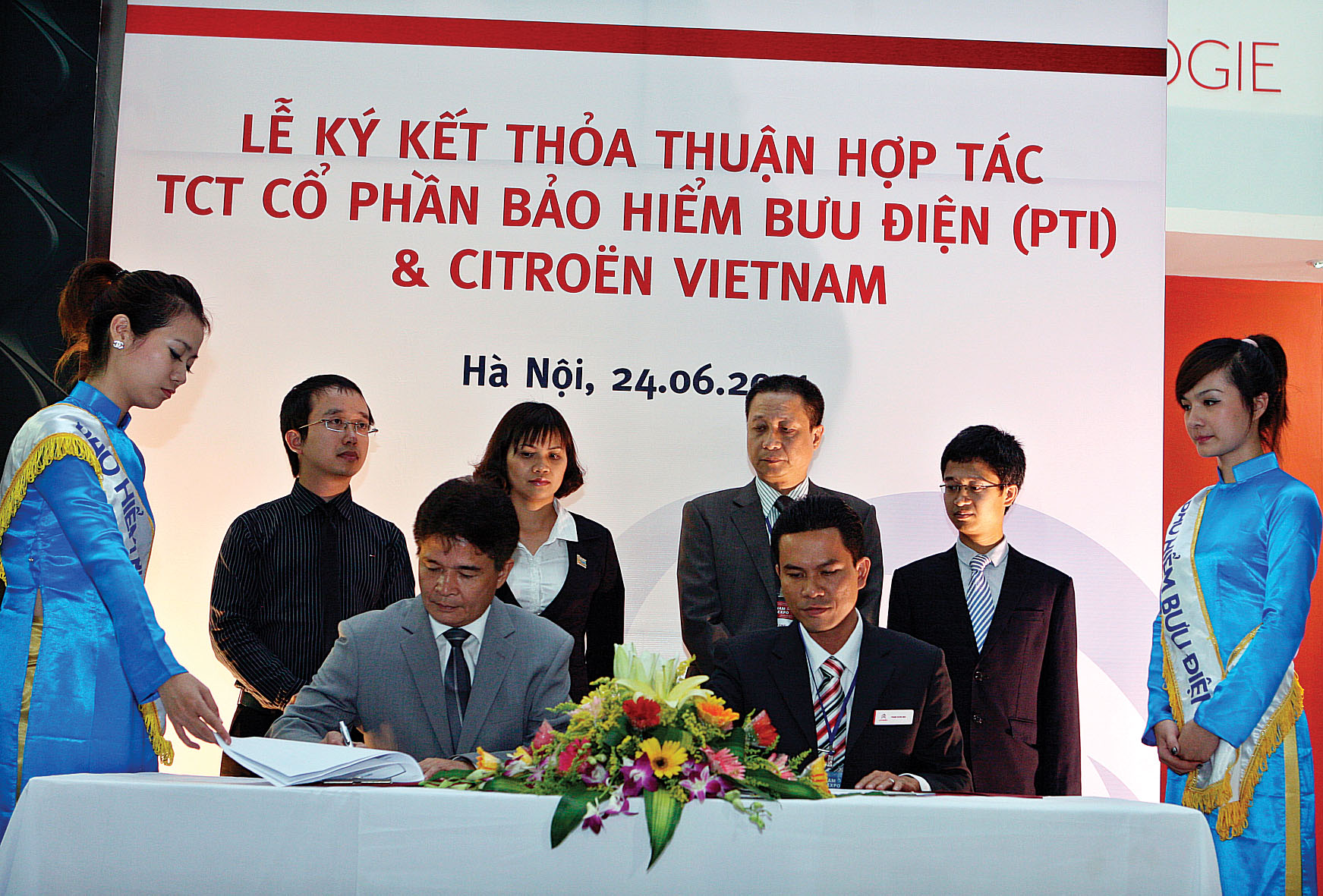 PTI và Citroen ký kết thỏa thuận hợp tác