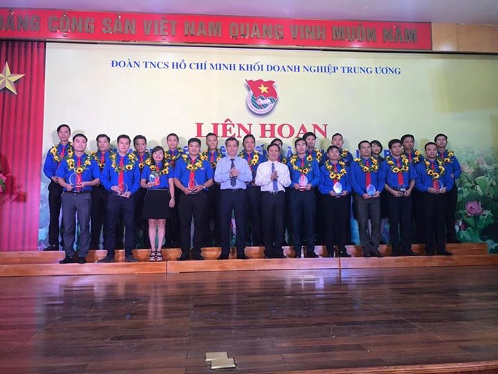 Tuyên dương thanh niên tiên tiến làm theo lời Bác