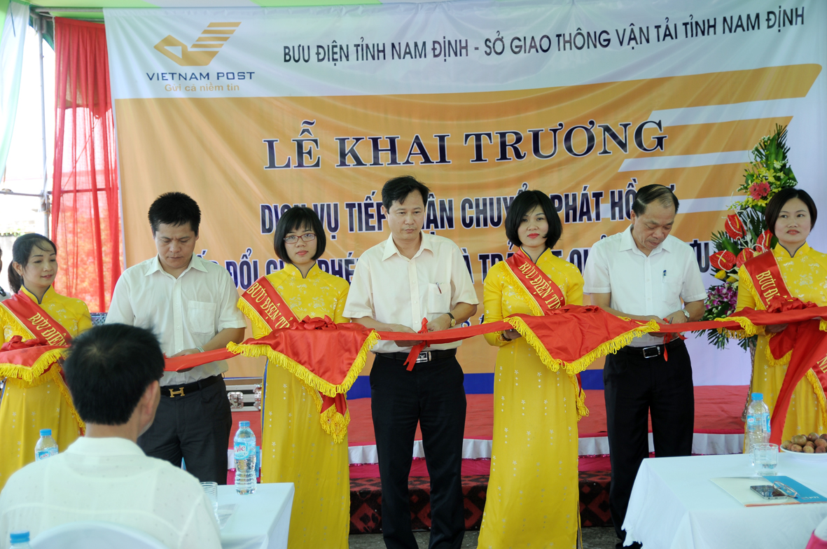 Bưu điện Nam Định triển khai điểm tiếp nhận hồ sơ cấp đổi giấy phép lái xe
