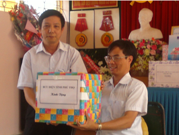 Bưu Điện tỉnh Phú Thọ thăm và tặng quà Trung tâm Điều dưỡng người có công tỉnh Phú Thọ