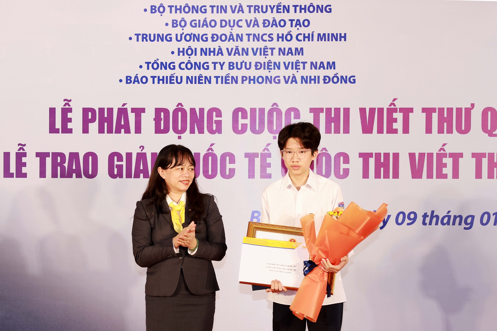 Phát động cuộc thi Viết thư quốc tế UPU lần thứ 52 và trao giải quốc tế cuộc thi lần thứ 51