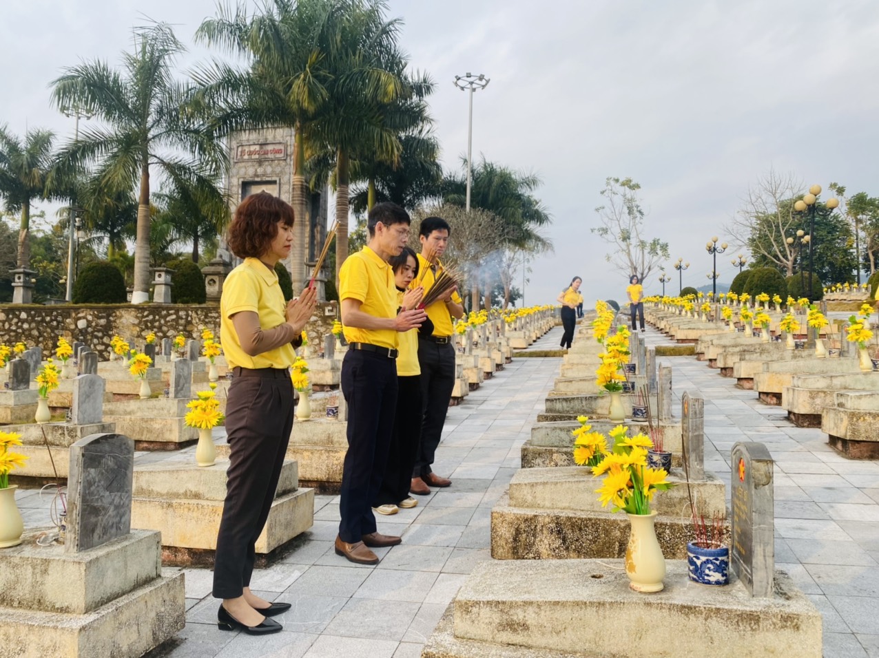 Điện Biên: Dâng hương tưởng nhớ Anh hùng liệt sỹ