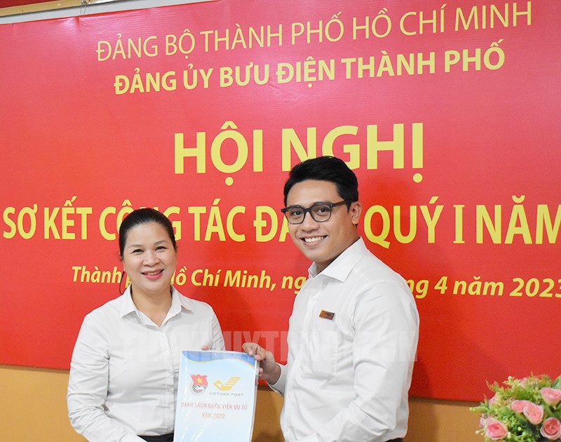 Bưu điện TP Hồ Chí Minh: Quan tâm phát triển đảng viên mới trong thời gian tới