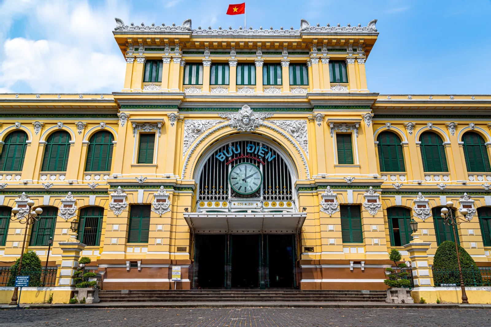 Bưu điện TP. Hồ Chí Minh lọt top Bưu điện đẹp nhất thế giới