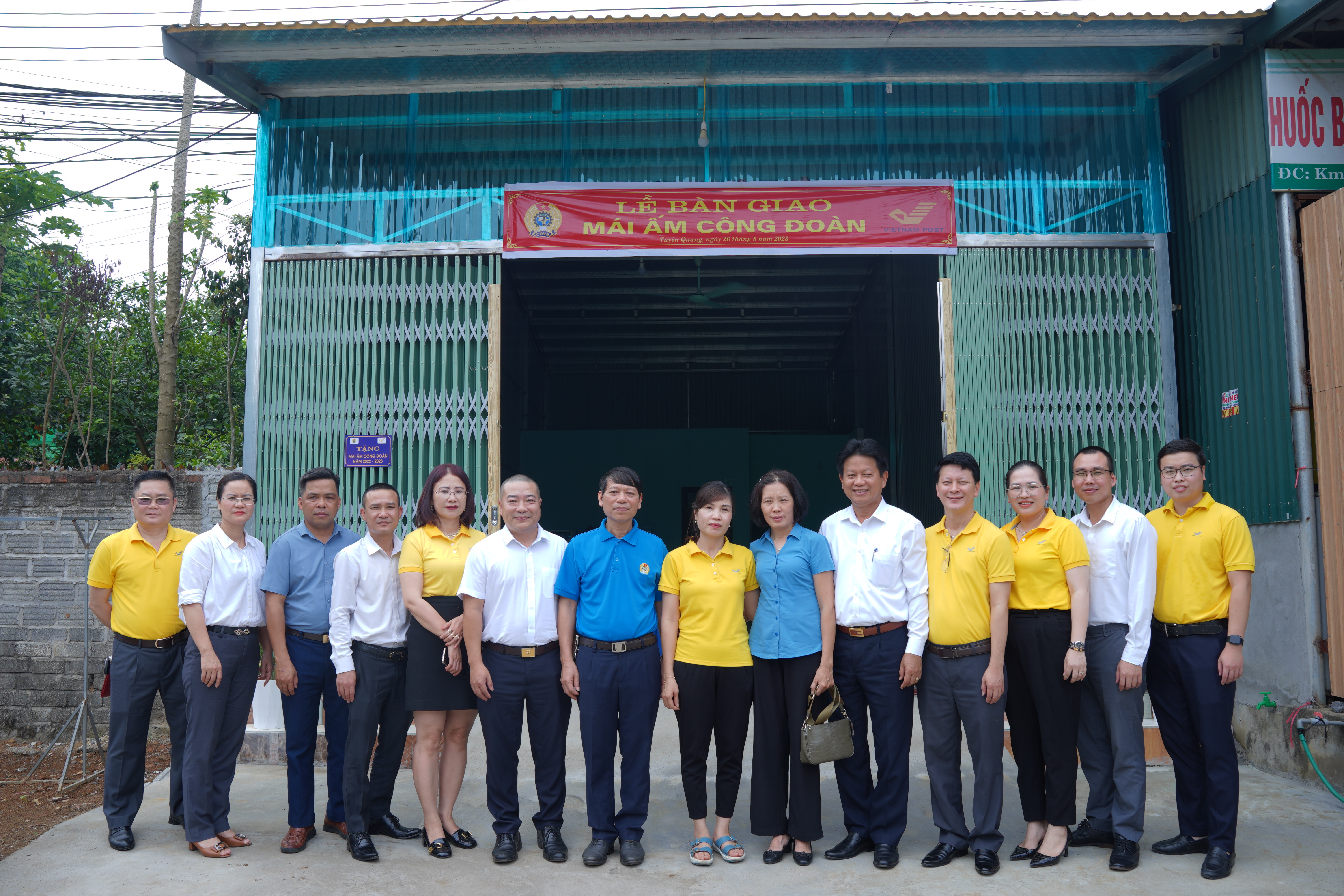 Phát huy vai trò của công đoàn trong công tác chăm lo đời sống và đại diện bảo vệ quyền, lợi ích hợp pháp của đoàn viên và người lao động