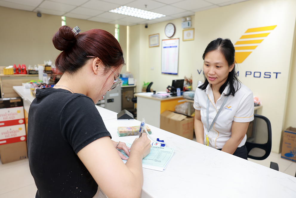 Những lưu ý khi sử dụng dịch vụ Tiết kiệm Bưu điện tại Phòng giao dịch Bưu điện