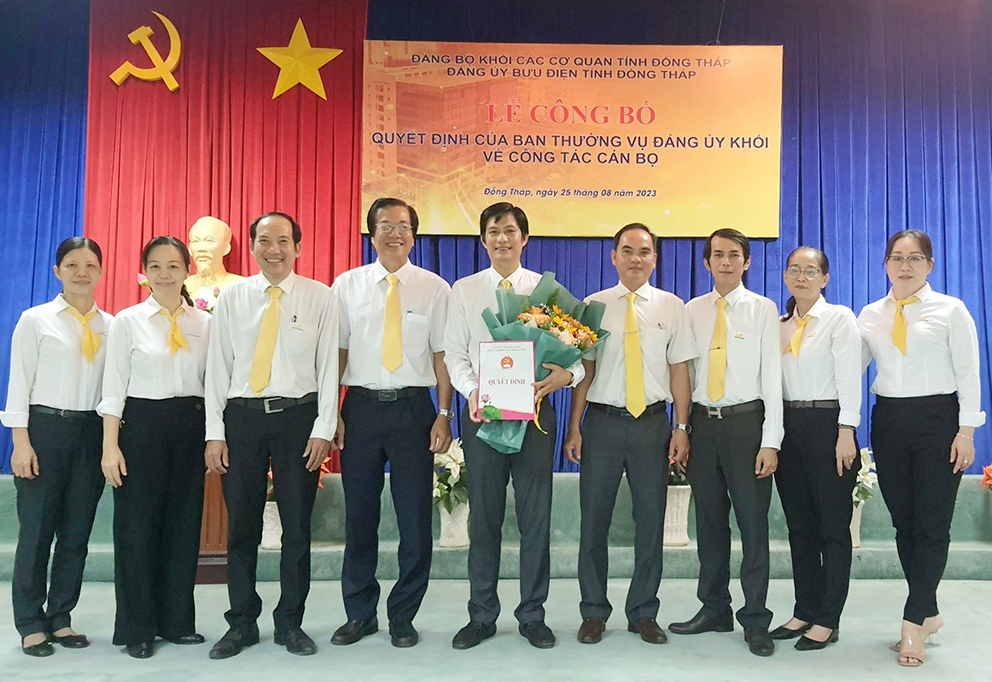 Công bố Quyết định chuẩn y chức vụ Bí thư Đảng ủy Bưu điện tỉnh Đồng Tháp, nhiệm kỳ 2020-2025