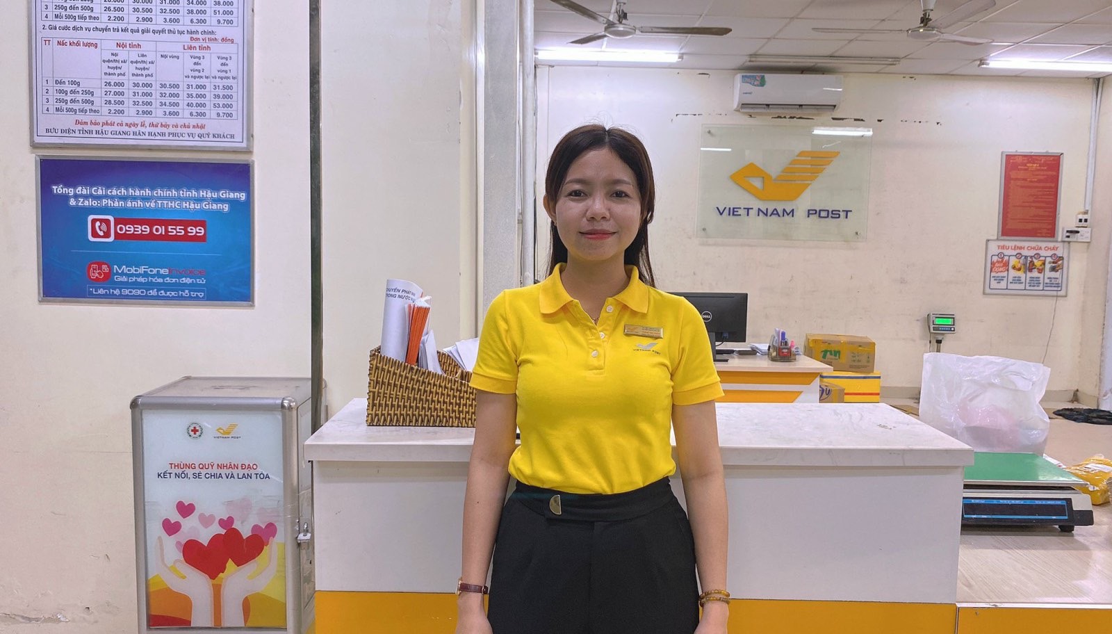 Nữ “chiến binh” Bưu điện luôn giữ vững tinh thần “Cho đi điều bạn muốn”