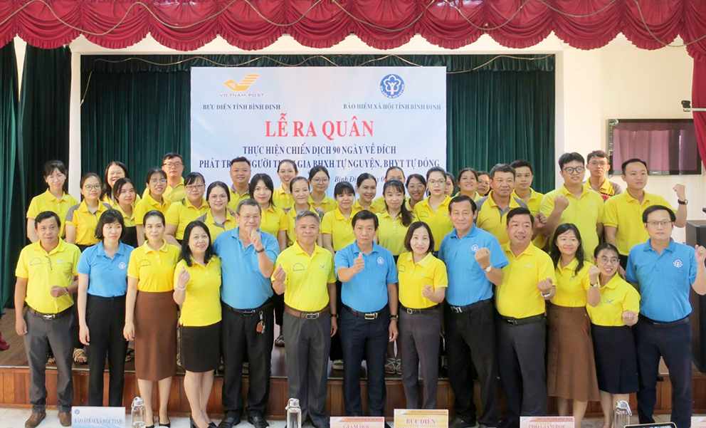 Bưu điện tỉnh Bình Định ra quân phát triển người tham gia Bảo hiểm xã hội