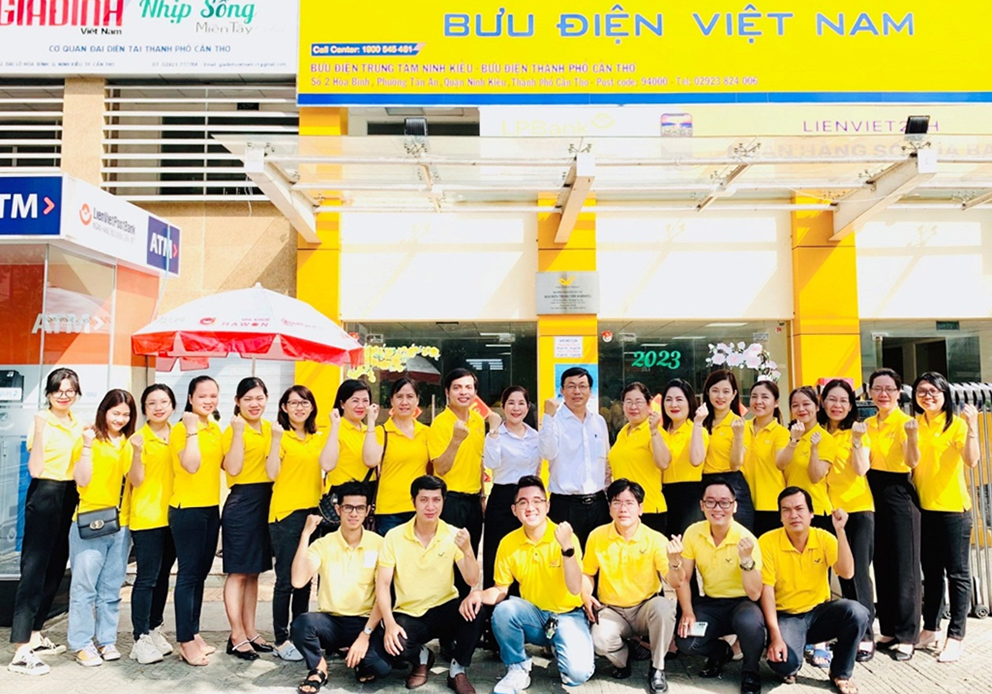 Bài dự thi Búa Liềm Vàng: Bưu điện thành phố Cần Thơ - Quy tụ sức mạnh của CBCNV-LĐ để triển khai thành công “Chiến dịch 150 ngày về đích”