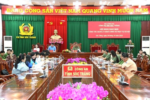 Bưu điện tỉnh Sóc Trăng quyết tâm đẩy mạnh mở tài khoản định danh điện tử kết hợp tài khoản thanh toán không dùng tiền mặt