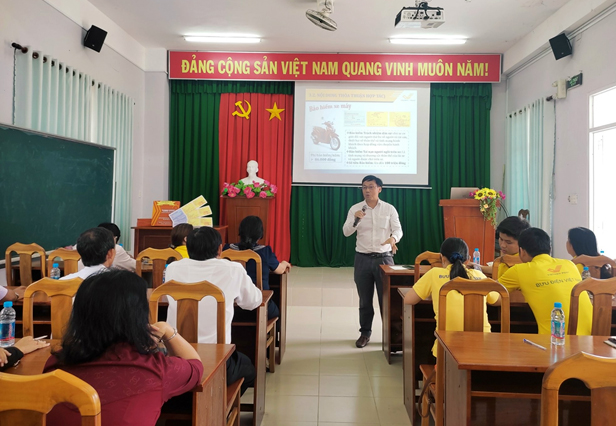 Bài dự thi Búa Liềm Vàng: Tiếp tục đẩy mạnh học tập và làm theo tư tưởng, đạo đức phong cách Hồ Chí Minh trong việc triển khai các giải pháp kinh doanh
