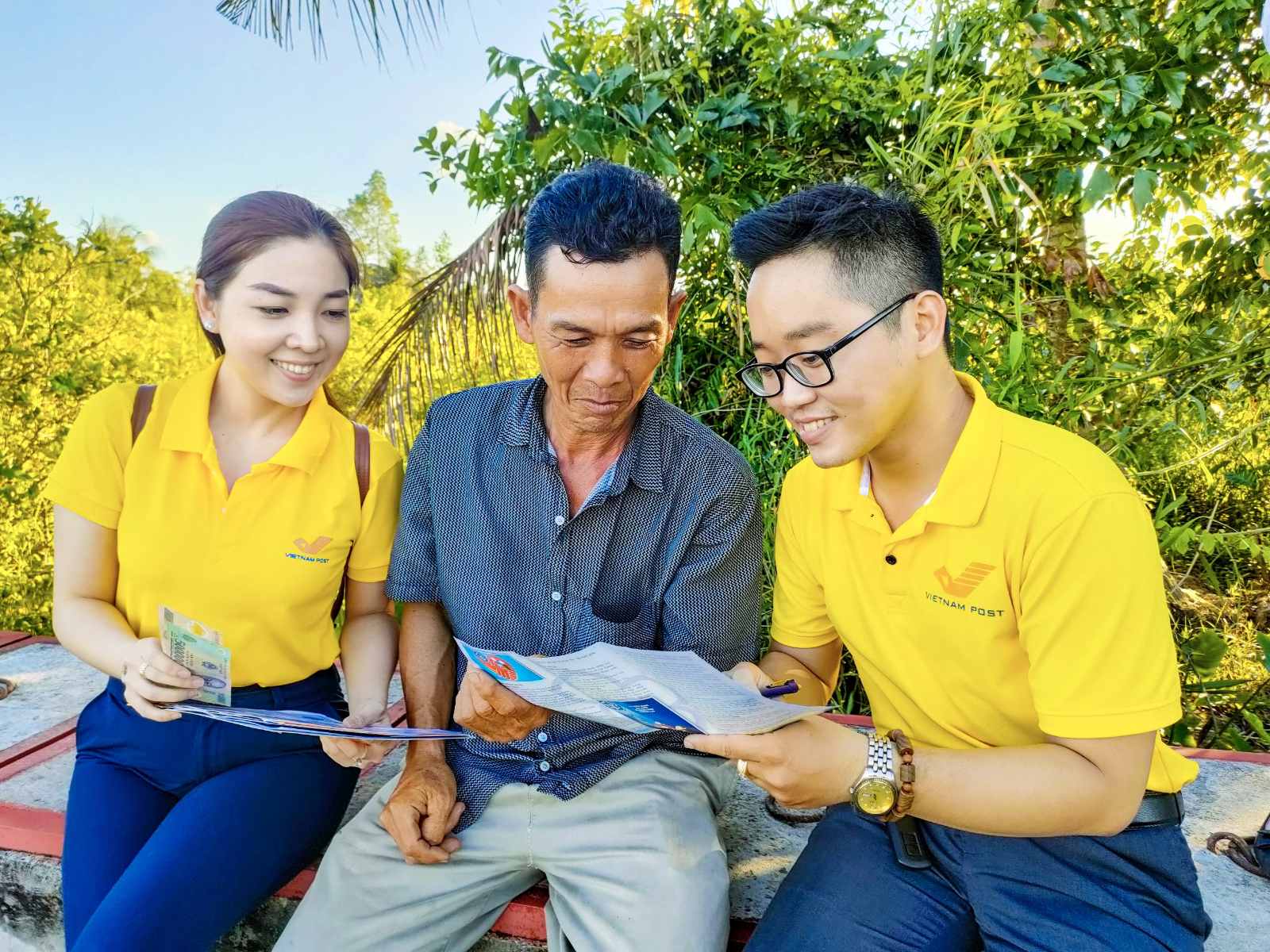 Bưu điện Việt Nam góp phần mở rộng “lưới an sinh”