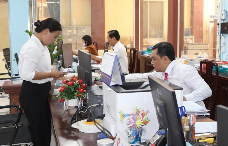 Triển khai thí điểm thành lập Trung tâm Phục vụ hành chính công tỉnh Bình Dương