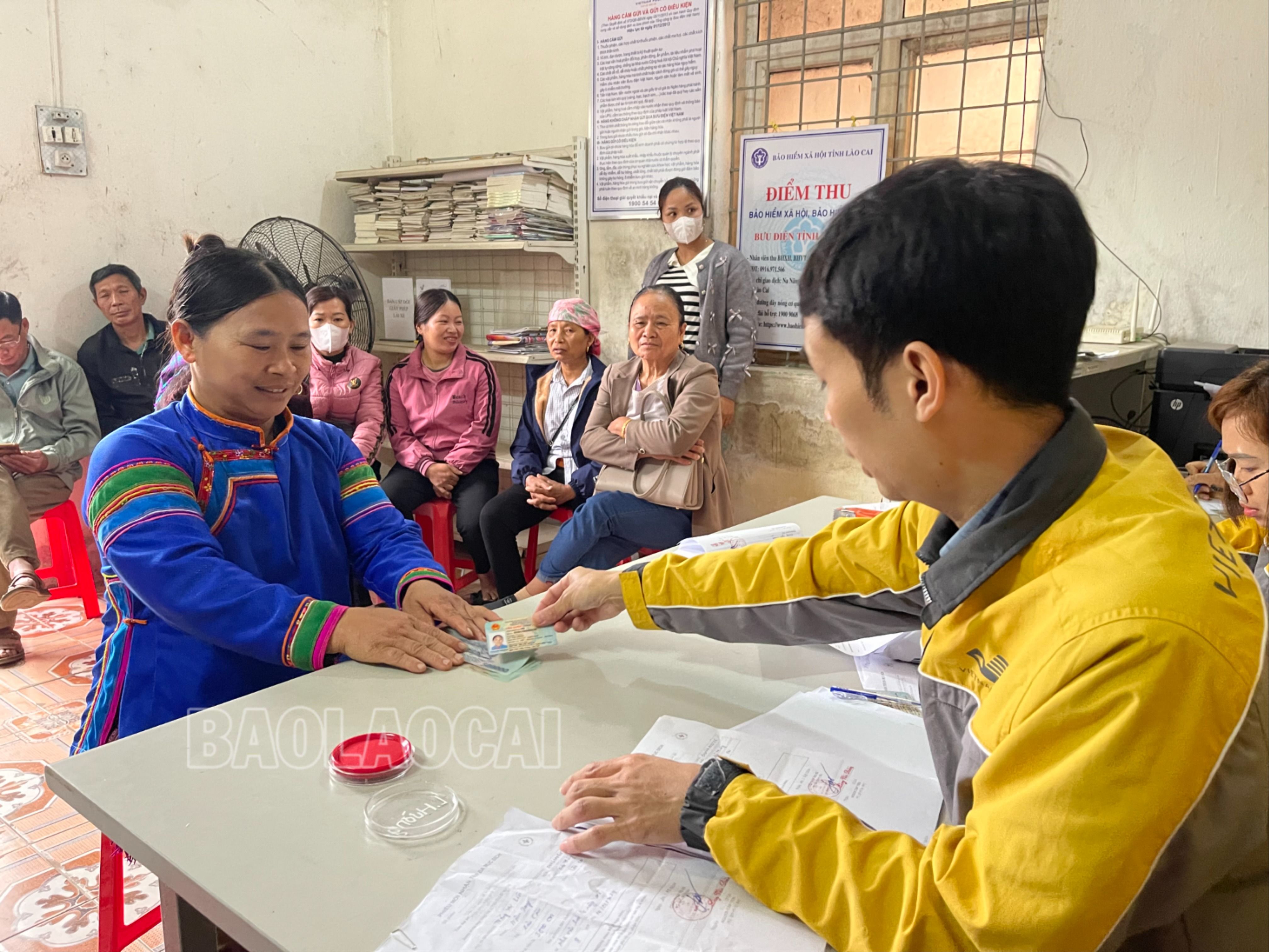Hơn 500 triệu đồng hỗ trợ người dân xã Bản Cầm (Bảo Thắng) khắc phục hậu quả sau thiên tai