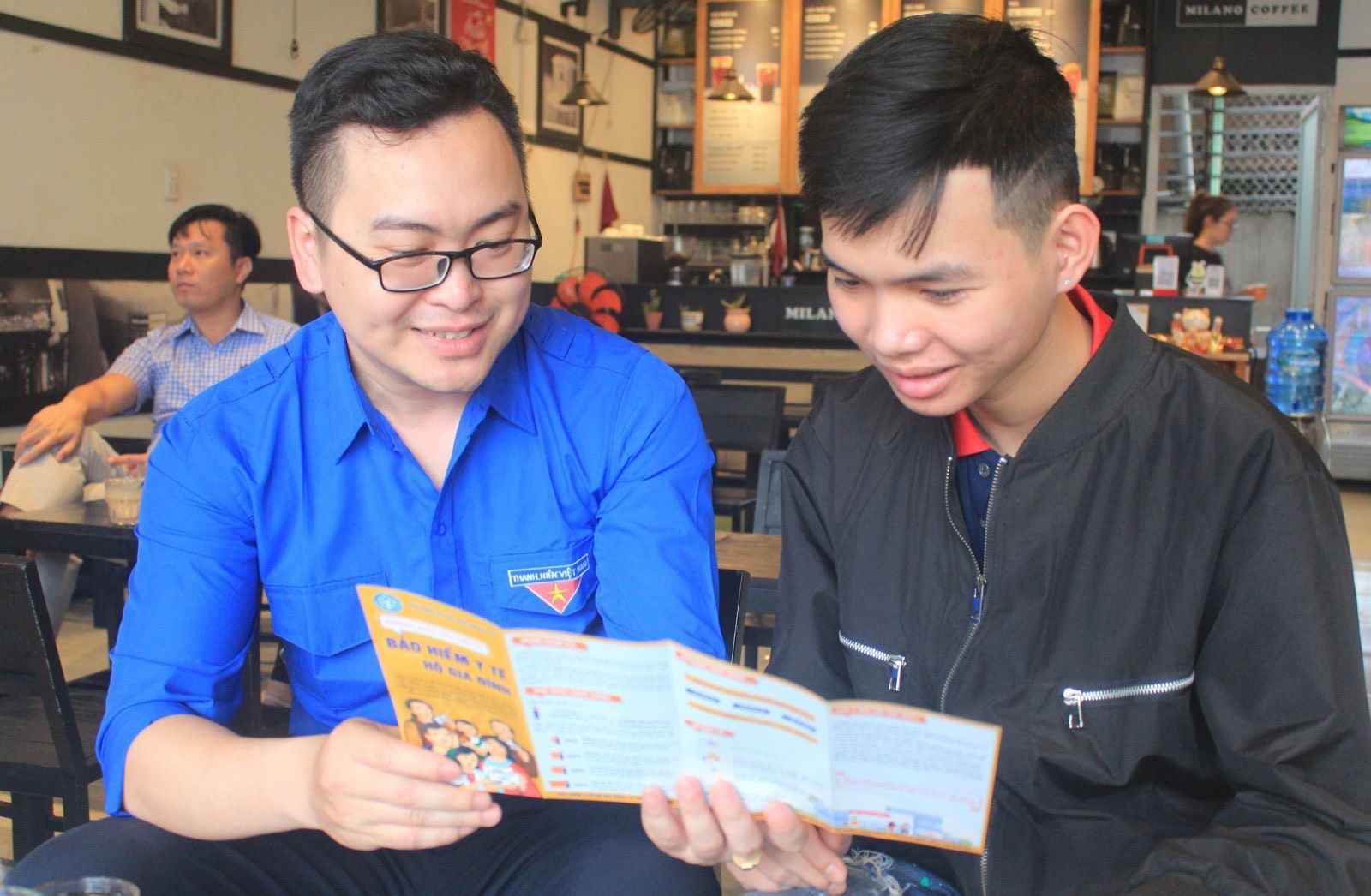 Một ngày, hơn 40.000 người tham gia bảo hiểm xã hội, bảo hiểm y tế