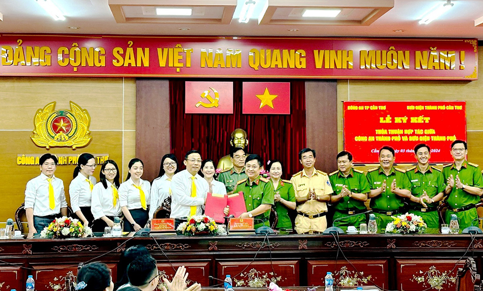 Bưu điện TP Cần Thơ và Công an TP Cần Thơ tăng cường công tác phối hợp trong cải cách thủ tục hành chính và thực hiện Đề án 06