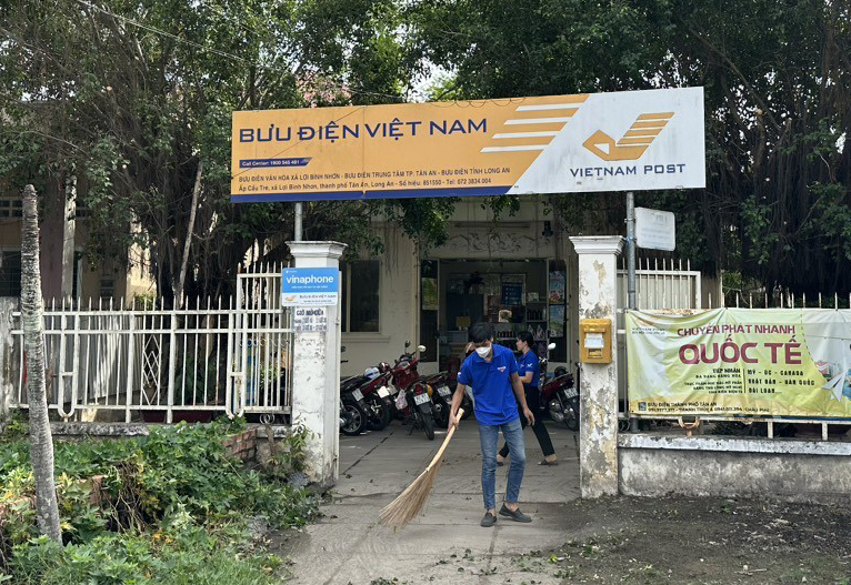 Bưu điện tỉnh Long An tham gia Ngày Chủ nhật xanh lần 2 năm 2024