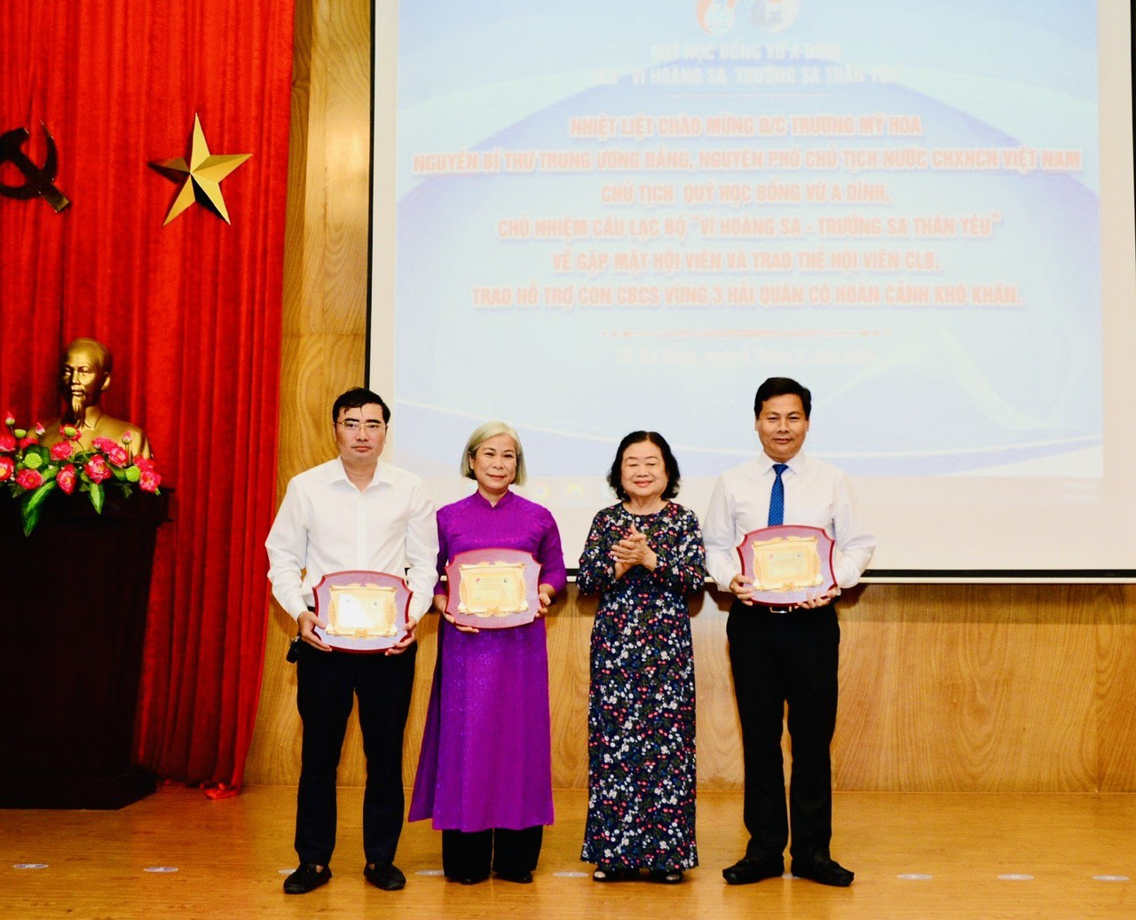Bưu điện TP Đà Nẵng trở thành Hội viên Câu lạc bộ “Vì Hoàng Sa, Trường Sa thân yêu”