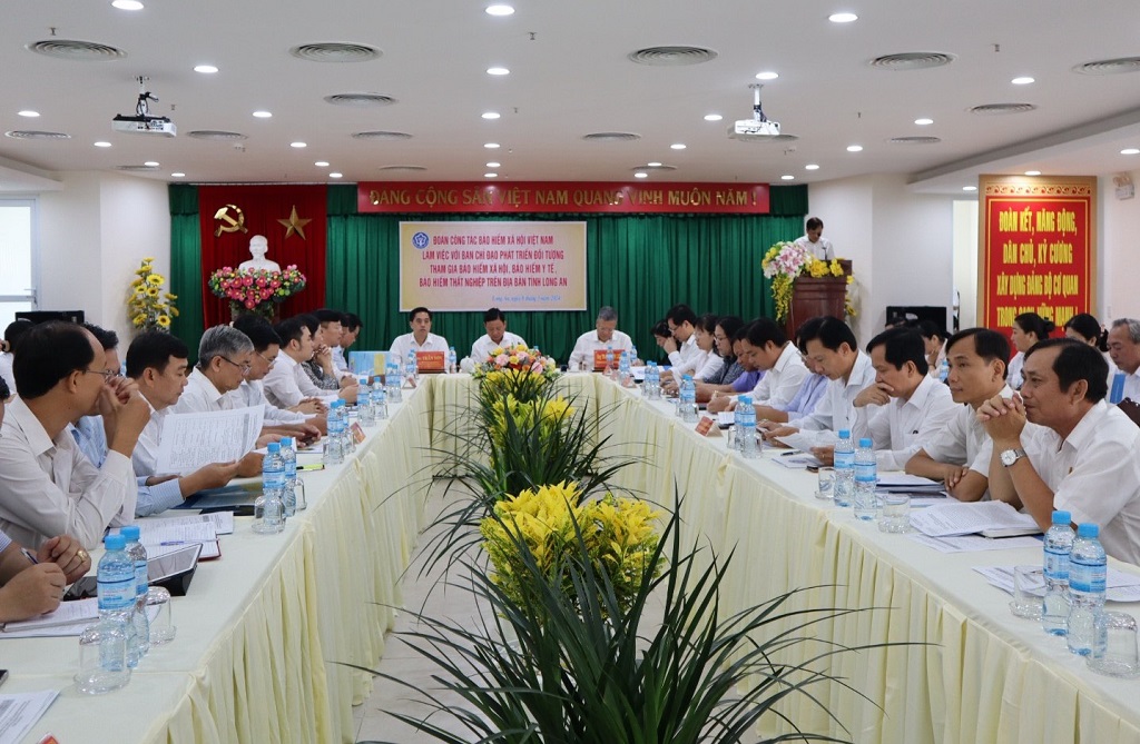 Bưu điện tỉnh Long An mở rộng mô hình phát triển người tham gia Bảo hiểm xã hội tự nguyện, Bảo hiểm y tế