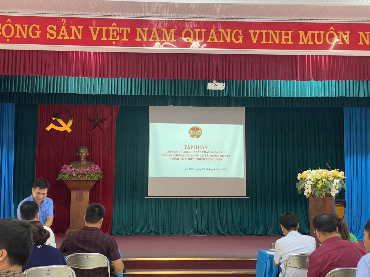 Hơn 450 hội viên, nông dân tham gia lớp tập huấn đưa nông sản lên sàn TMĐT buudien.vn