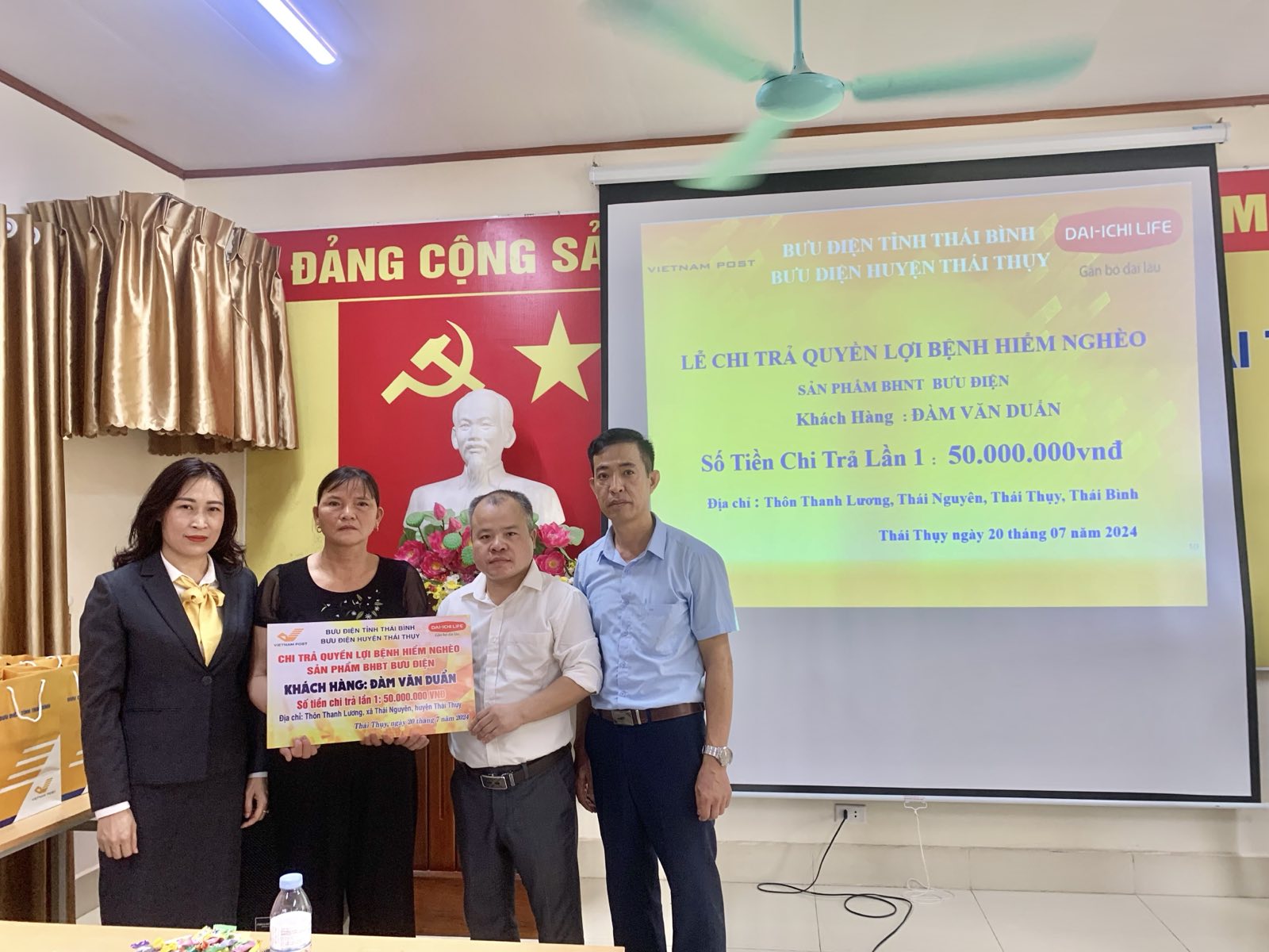 Bưu điện Việt Nam thực hiện chi trả gần 20 tỷ đồng quyền lợi bảo hiểm nhân thọ Dai-ichi trong nửa đầu năm 2024